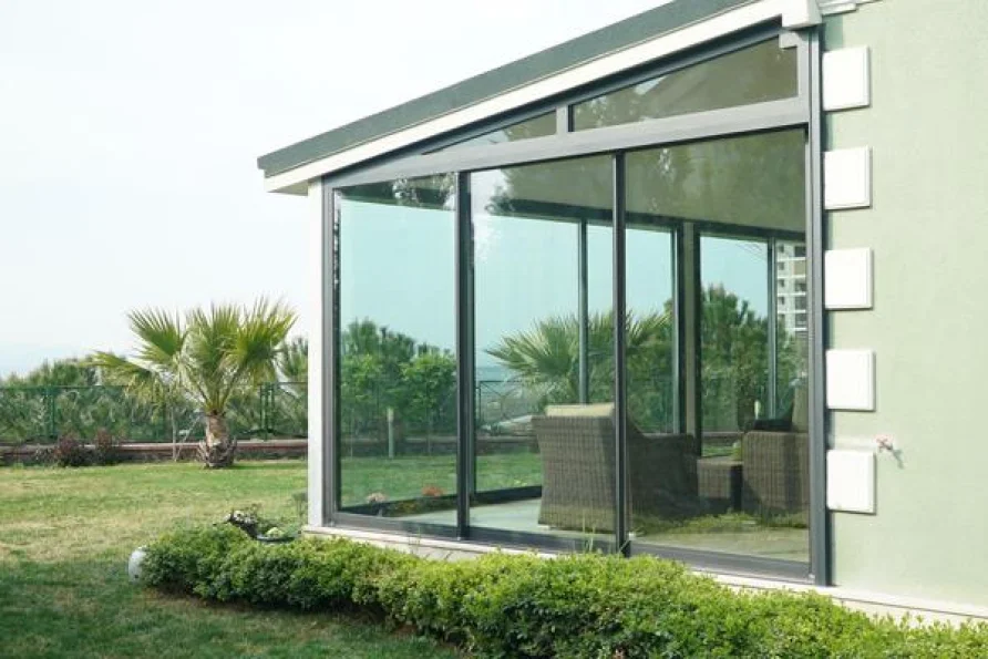 Isıcamlı Cam Balkon Sistemi Nedir